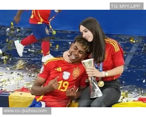 亚马尔女友透露未来想当母亲目前未怀孕已交往两个月感情甜蜜